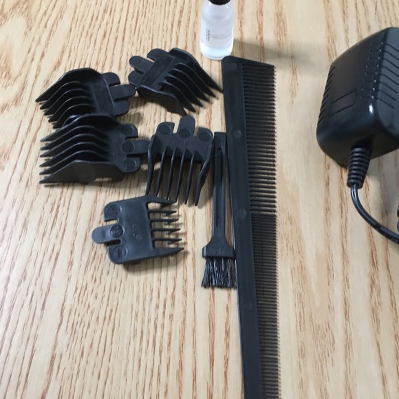 10pc Wahl Hair Cutting Kit with Bag - Picture 5 of 6